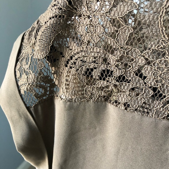 Express top 💚 - Picture 3 of 4